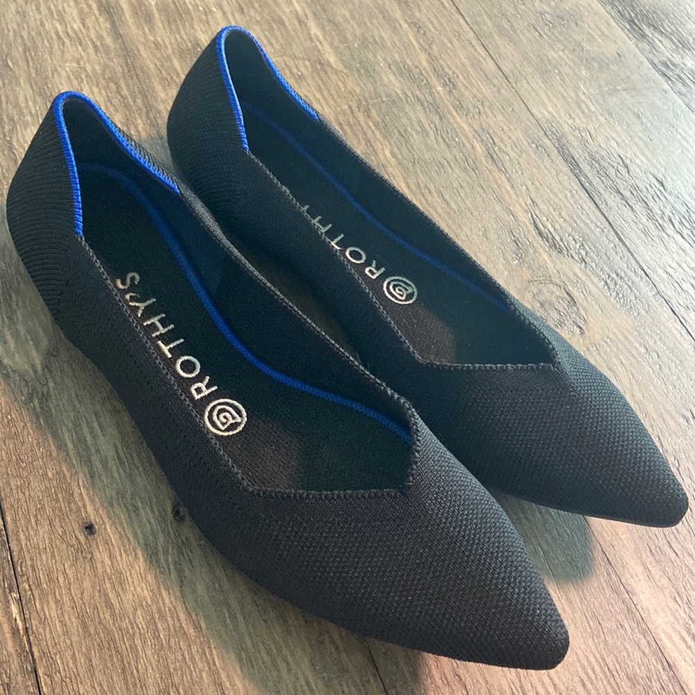 ROTHYS black pointed toe flats. Like NEW!